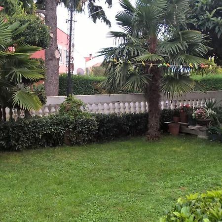 Near Beach - Apartments Marica - Studio Rovinj Exterior foto